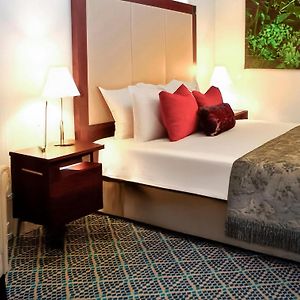 Camera classica con letto queen size